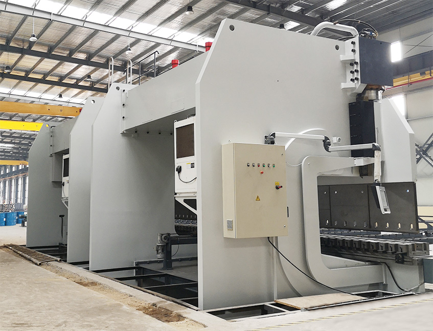 2xWE67K-1200/7000 CNC Press Brake in Tandem